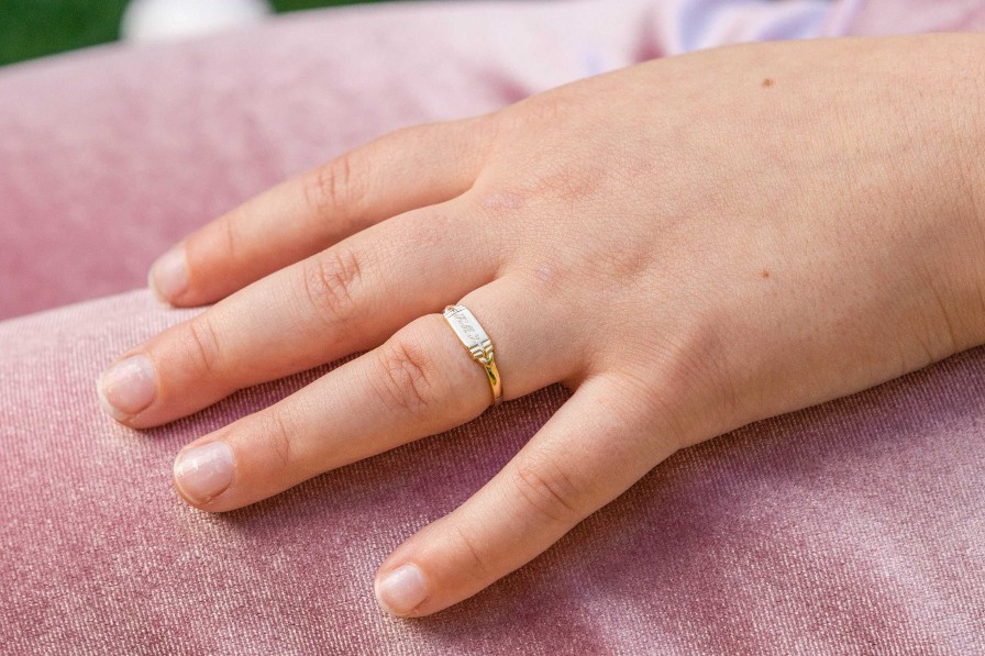 Fashion Rings Bailey's Fine Jewelry | Bailey'S Children'S Collection Gold Embossed Rectangle Ring